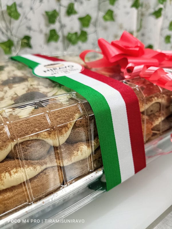 Tiramisu Italiano Niravo G12 Amaretto Almendras 3 Capas Foto 3