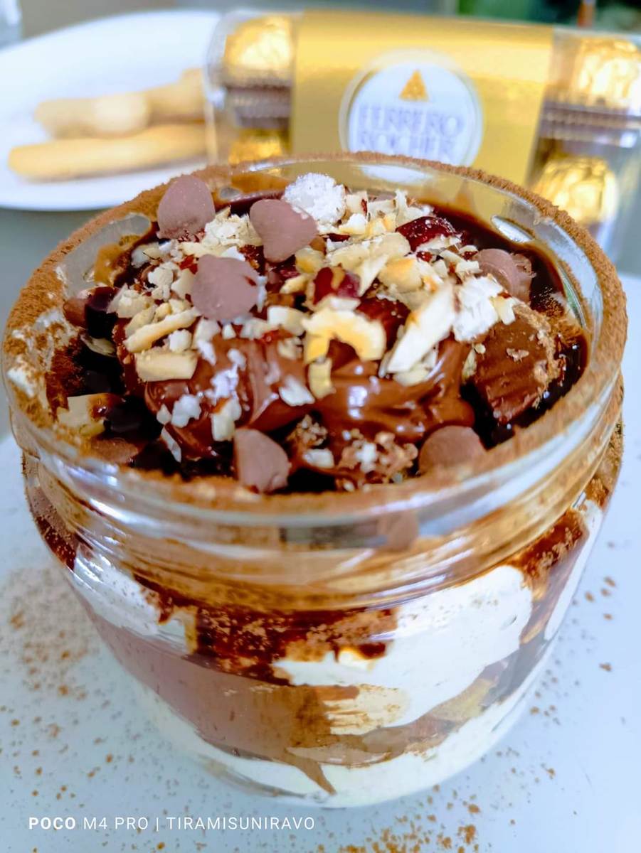 Tiramisú Gourmet Ferrero Rocher Nutella en Frasco de Vidrio 4 Tiramisú Gourmet Ferrero Rocher Nutella en Frasco de Vidrio - Imagen 4