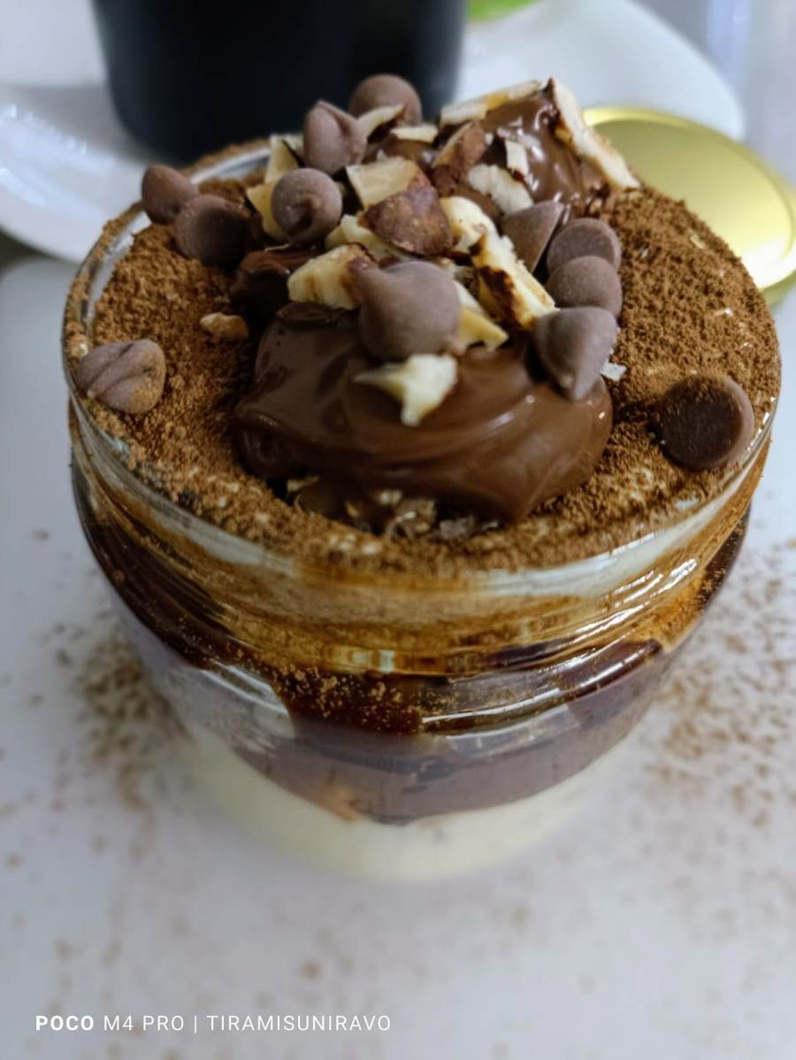 Tiramisú Gourmet Ferrero Rocher Nutella en Frasco de Vidrio 3 Tiramisú Gourmet Ferrero Rocher Nutella en Frasco de Vidrio - Imagen 3